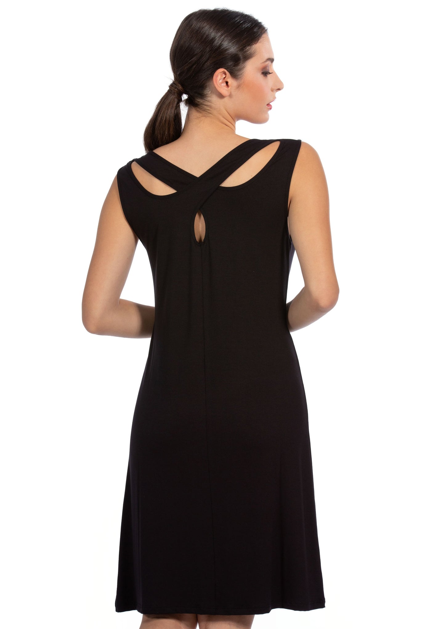 This Viscose line EGi dress from Italy boasts an ultra-soft, stretchy fabric with a silken look, as well as tasteful, sophisticated cross-back straps. 