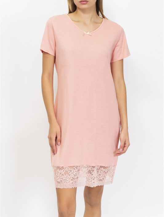 Verdissima's short-sleeved nightgown features a macro-flower motif lace insert for a modern, yet refined design. 