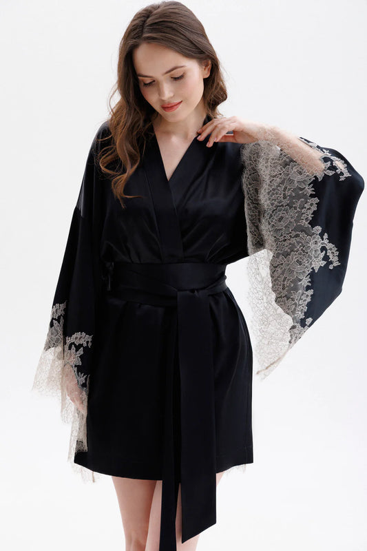 Caudry Lace Short Silk Kimono