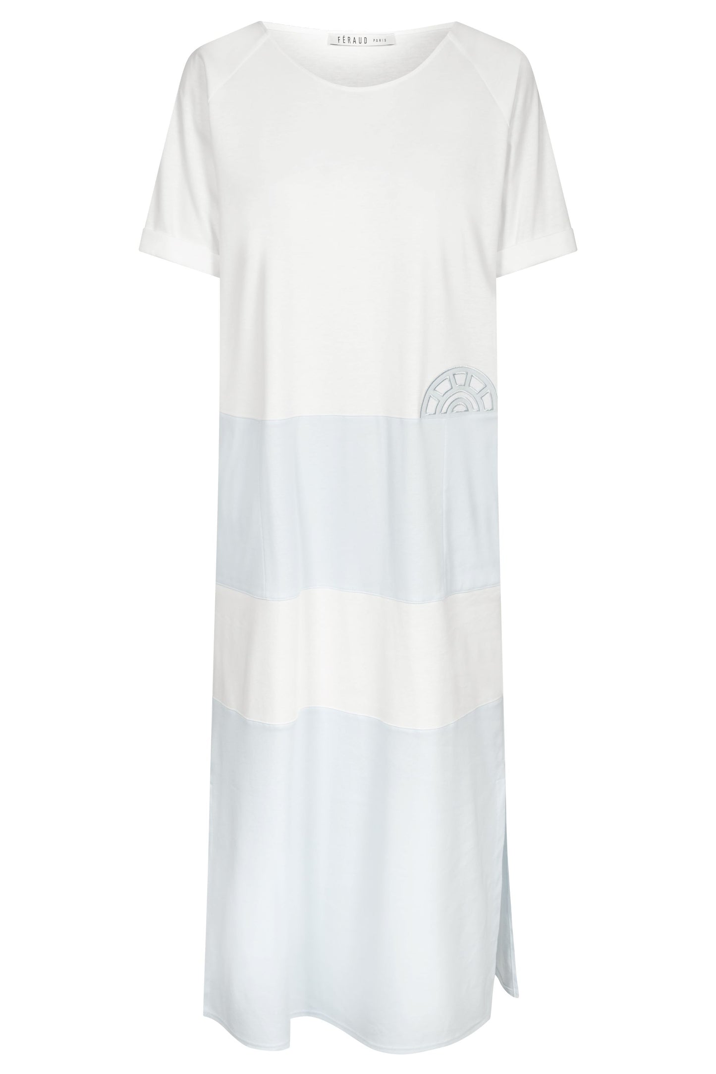 The High Class line from Féraud Paris offers a luxuriously soft long nightgown made of cotton. 