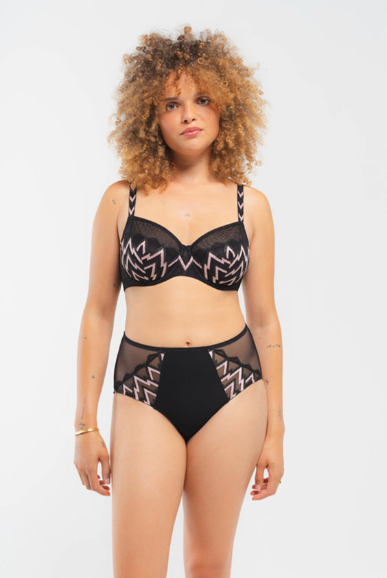 The Louisa Bracq full brief from the Ziggy line is a faithful reference to the aesthetics of David Bowie.