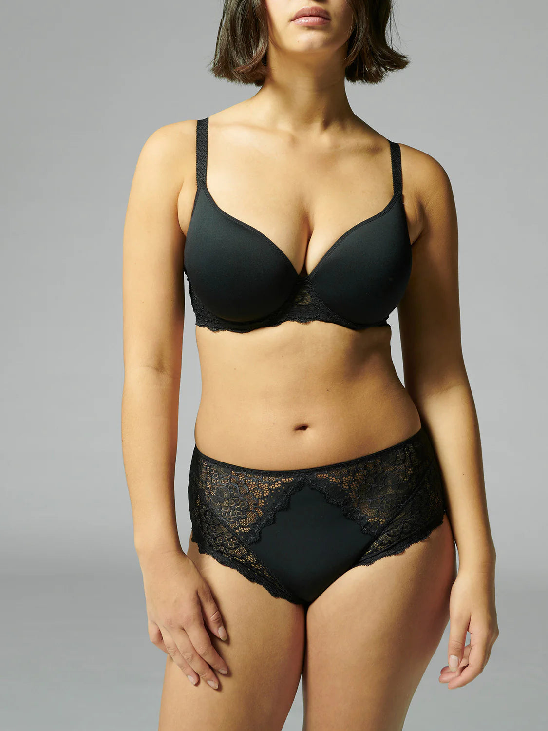 CARESSE 3D Plunge Bra