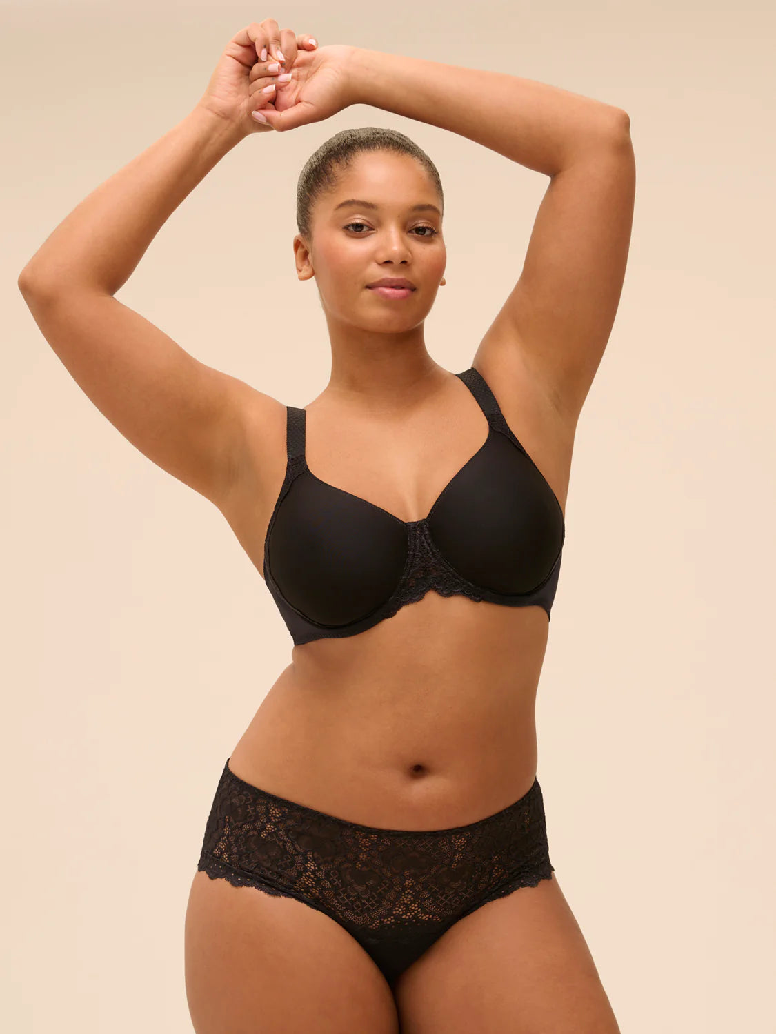 CARESSE Minimizer Bra