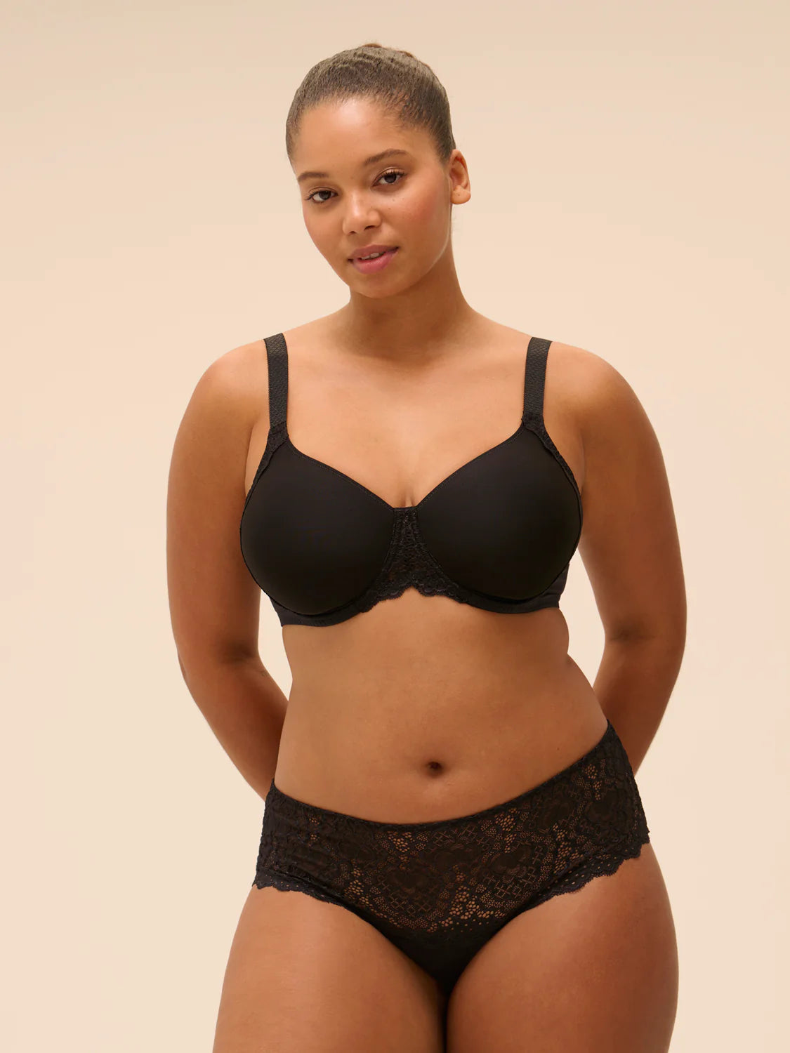 CARESSE Minimizer Bra