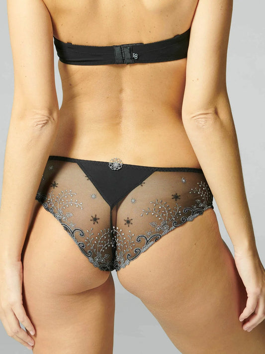 DELICE Embroidered Shorty