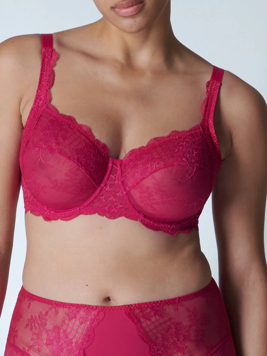 Front of the Reve lace full cup bra from Simone Perele