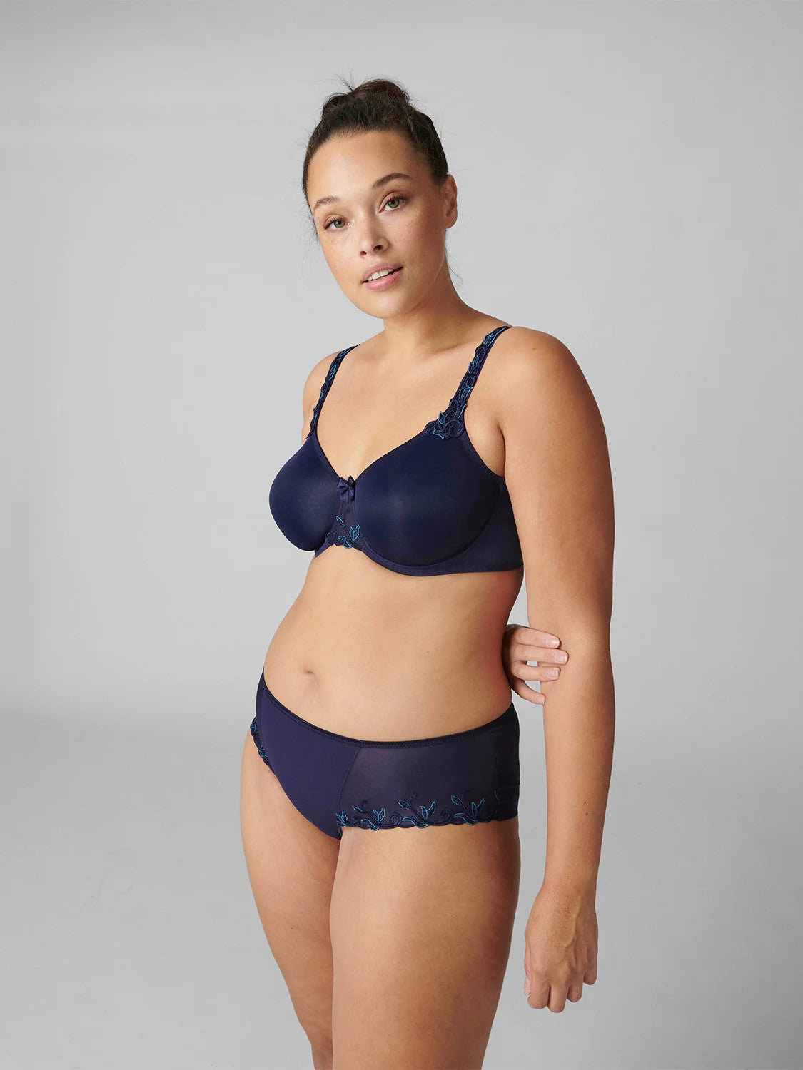 Simone Perele's Andora Unpadded Minimizer Bra