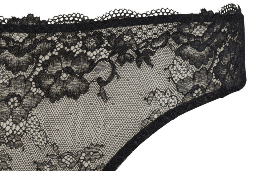 These SIéLEI brief from Italy feature a lightweight, stretchy floral patterned lace for a comfortable fit. 