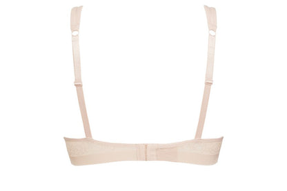 This underwire soft cup bra from SIéLEI Italy's Flower line provides optimal support and comfort ensured by its particular design and construction. 