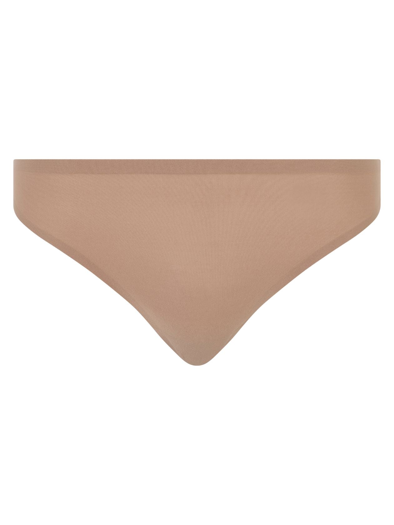 This thong from the SoftStretch line by Chantelle is a must-have for any wardrobe. Featuring laser-cut edging to prevent panty lines, this seamless underwear offers a second-skin sensation, ultra-softness, and unrestricted movement. Its lightweight, ultra-stretchable fabrics provide a comfortable fit for any body shape.