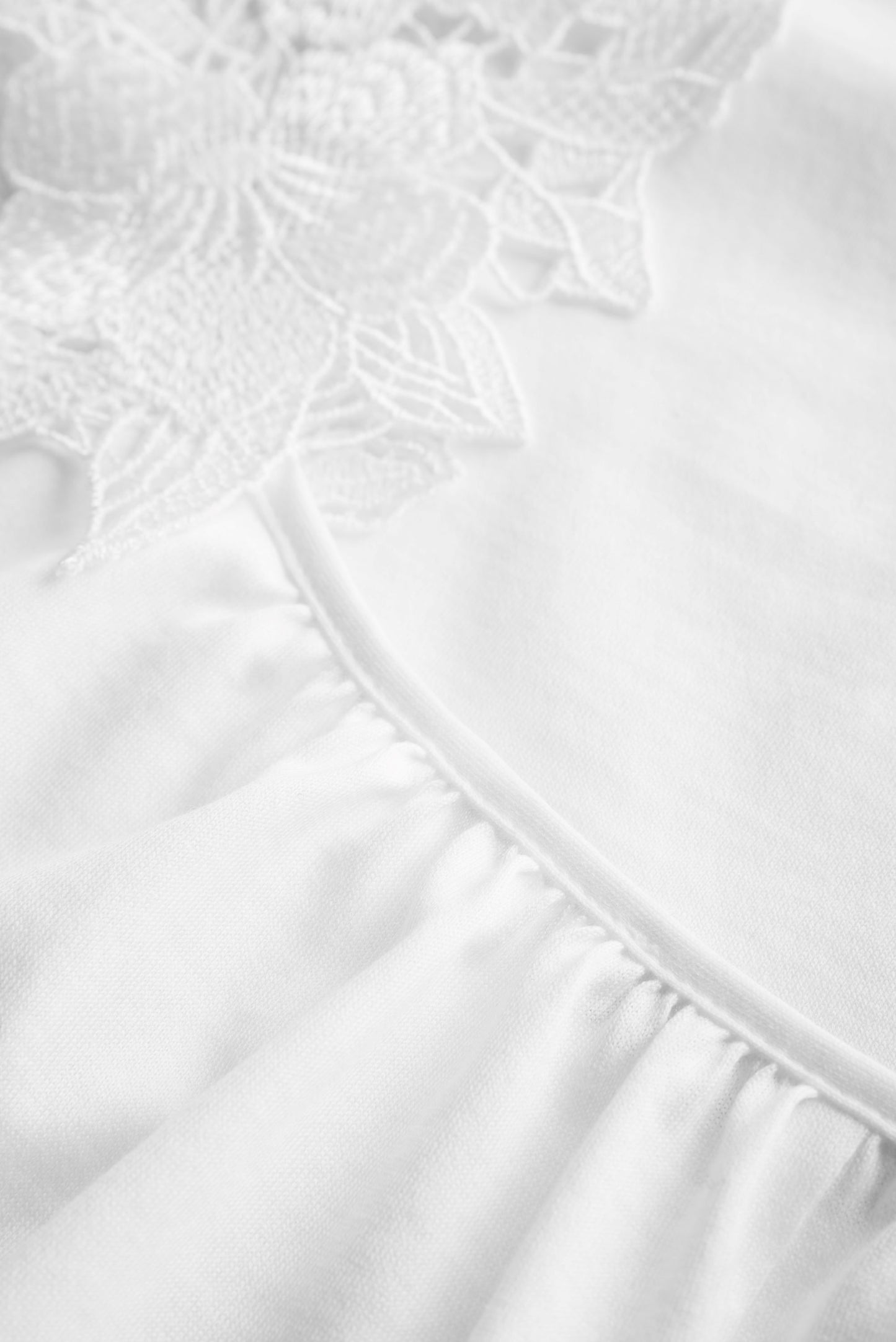 Féraud Paris' High Class line offers a single jersey cotton nightgown providing an exquisite level of softness.