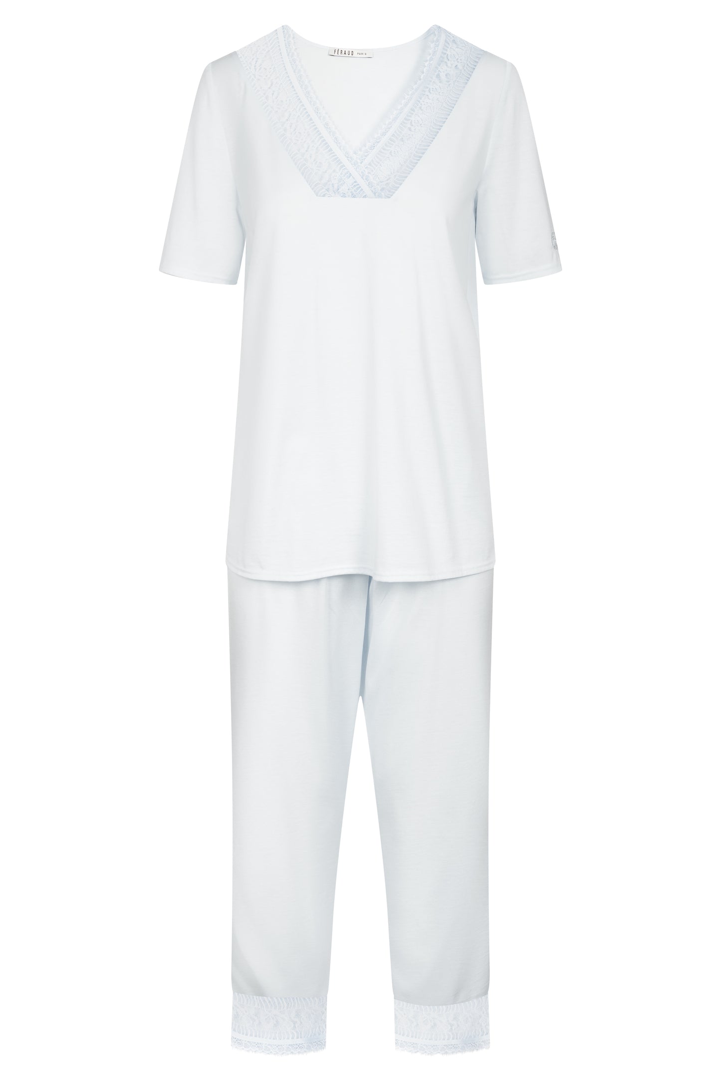 The Féraud Paris' High Class line debuts this opulent, ultra-soft capri pajama set, crafted from fine single-jersey 100% cotton, and embellished with exquisite lace detailing.