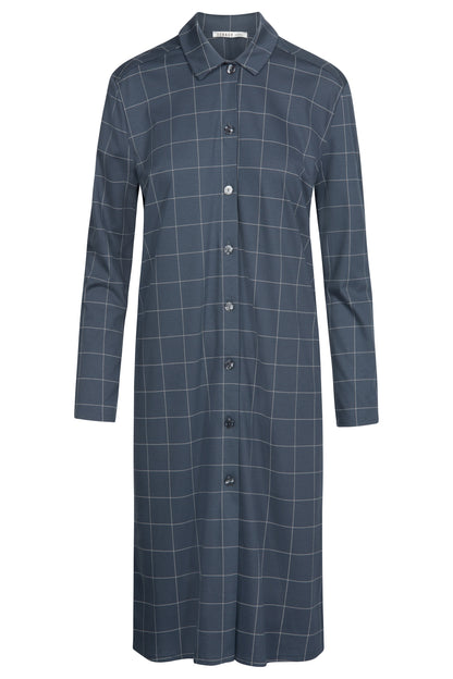 Féraud Paris' High Class line presents a sophisticated 100% interlock cotton long nightshirt.