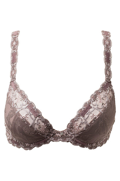 The Marie-Antoinette Louisa Bracq Plunging Bra offers a bi-elastic jacquard warp and weft fabric with an elegant scroll pattern and palmettes reminiscent of 19th century decorative arts.