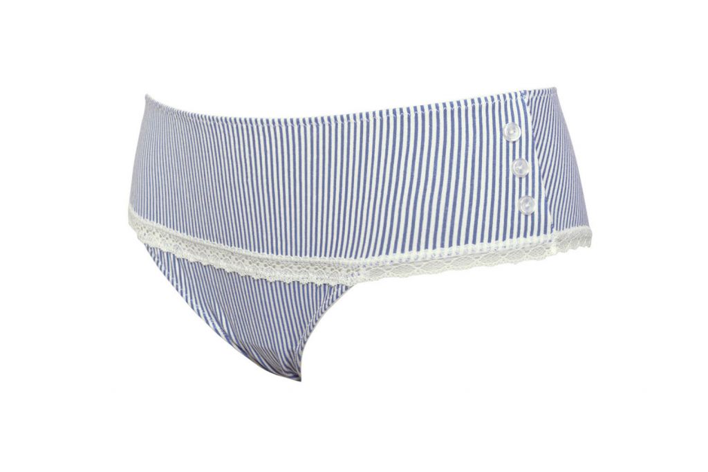 This cotton full-brief from SIéLEI of Italy offers gentle, breathable comfort with its stretchy fabri