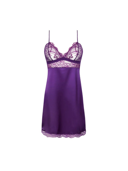 Women is wearing Sublime En Dentelle Silk Chemise full picture Sublime Iris colour