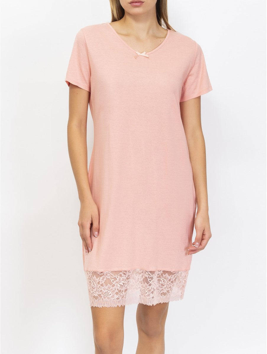 Verdissima's short-sleeved nightgown features a macro-flower motif lace insert for a modern, yet refined design. 
