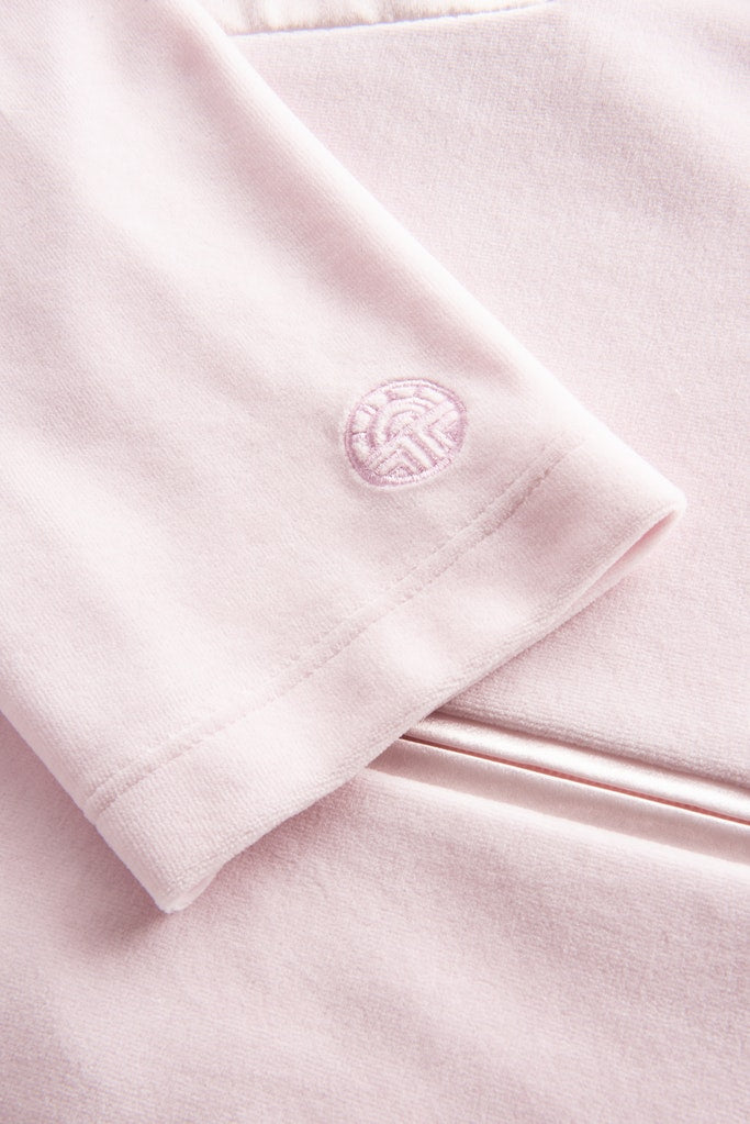 Sleeve cuff and embroidery logo of the Cotton Dressing Gown with Zipper from Feraud Paris