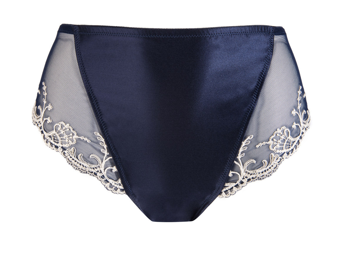 Slips and thongs women in satin, tulle and embroidered made in Italy