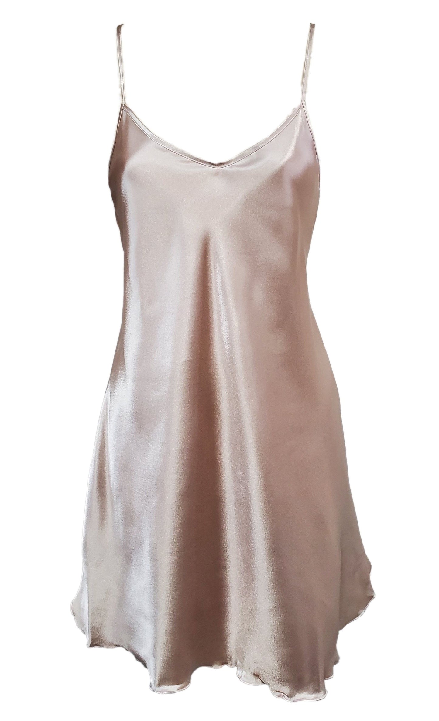 Classic and simple satin babydoll from the Basic line by Andra from Italy.