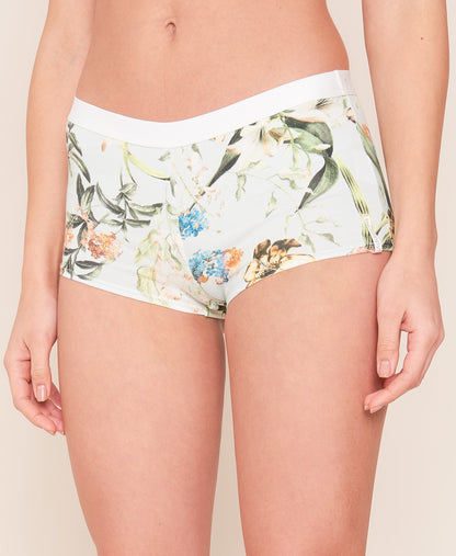 The Romantic Flower Cotton Boyshort, part of the Smart Casual line by Rösch, presents a lightweight, breathable option crafted with stretchable cotton material to ensure wearer comfort. 