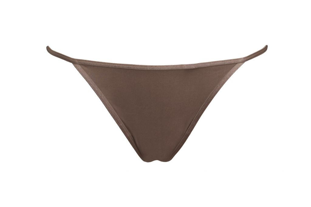 SIéLEI of Italy's Fantastic line features the Super Soft Lightweight G-String, made from fine microfiber fabric for superior softness and comfort. Its lightweight, streamlined design ensures all-day wearability.