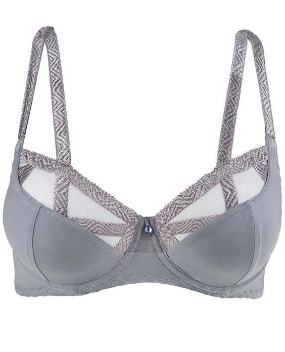 This bra from the Série range of Louisa Bracq features a fusion of geometric embroidery and semi-transparent tulle, which subtly showcases the wearer's skin for an alluring and stylish appearance. Its lightweight, soft and silky fabric ensure an ideal and comfortable fit for any size.