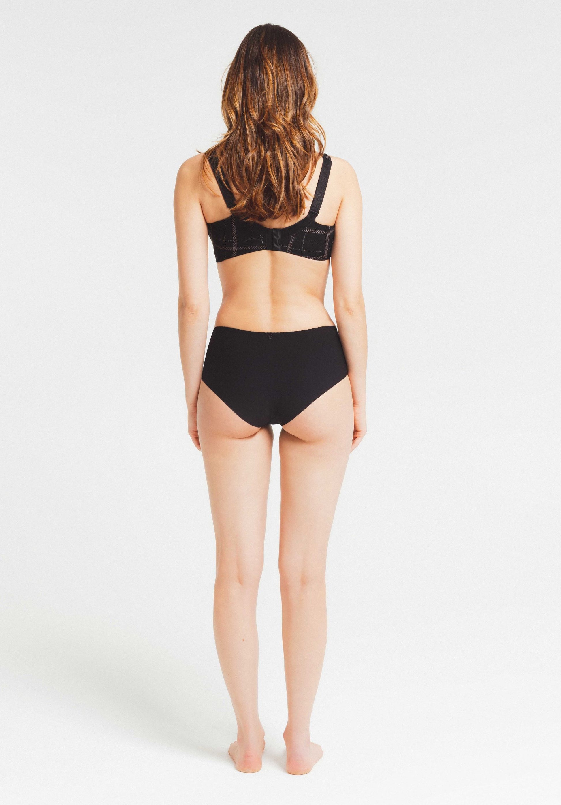 The Louisa Bracq non-wired spacer bra and full brief from the Albanach line at Di Moda Lingerie Toronto
